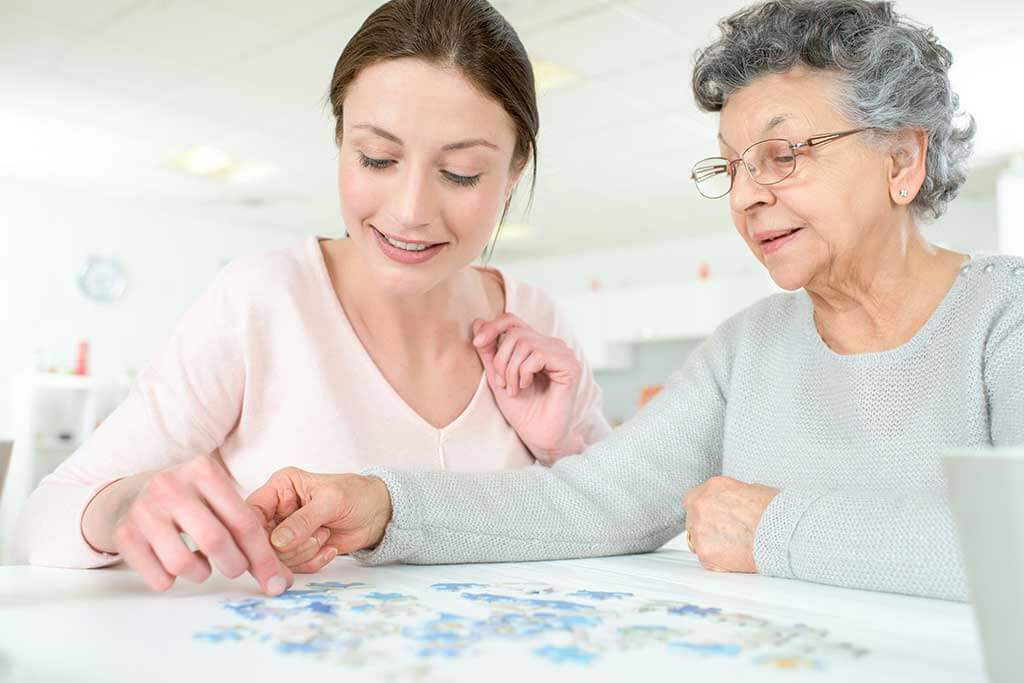 5 Benefits Of Playing Puzzles For Seniors
