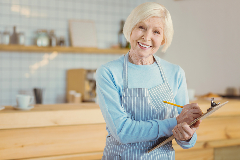 Why Personalization Matters In Memory Care Units In Hope Mills, NC